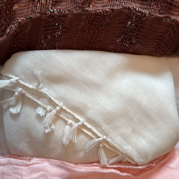 16 asst scarfs - Picture 10 of 16